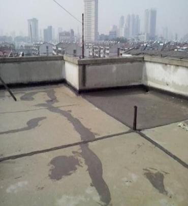 东平漏水维修 楼顶漏水是什么原因，楼顶漏水维修方法是什么?